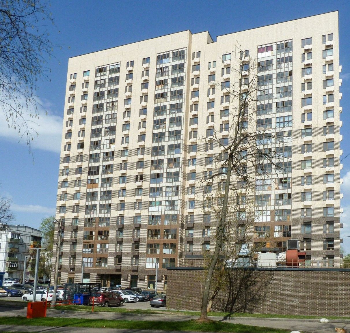 фасад дома, здание по адресу г Москва, Севастопольский пр-кт, д 71 к 1